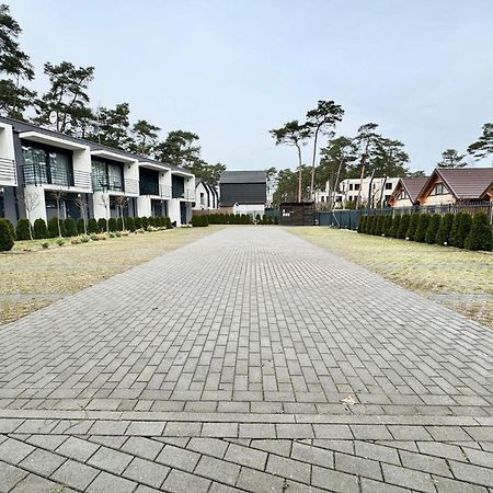 Prestige House Apartament - 2 Sypialnie Z Ogrodkiem I Basenem Pobierowo Eksteriør bilde