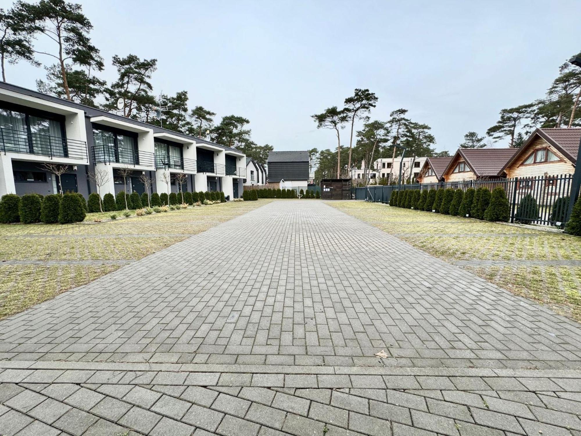 Prestige House Apartament - 2 Sypialnie Z Ogrodkiem I Basenem Pobierowo Eksteriør bilde
